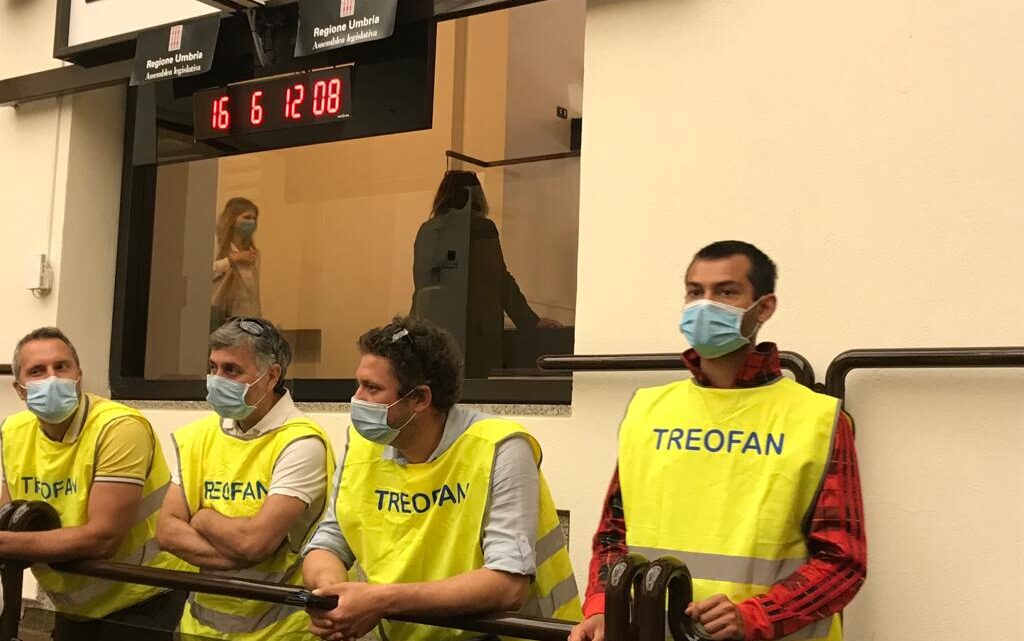 LAVORI D’AULA  “CRISI AZIENDALE TREOFAN” – APPROVATA MOZIONE UNITARIA PER “SCONGIURARE DELOCALIZZAZIONE E ASSICURARE CONTINUITÀ PRODUTTIVA E LIVELLI OCCUPAZIONALI