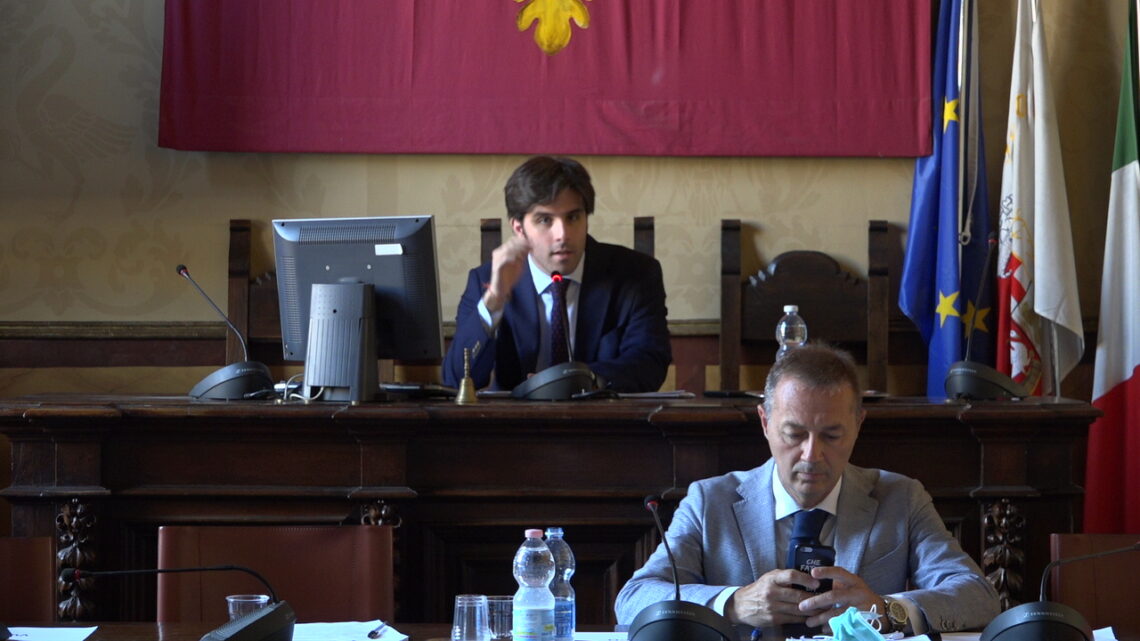 INTERROGAZIONE SU SITUAZIONE PROBLEMATICA BAGNO PUBBLICO ALLA “CONFALONIERA”