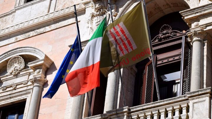 DALLA REGIONE CIRCA 8 MILIONI PER BORSE DI STUDIO A STUDENTI DELLE SCUOLE PRIMARIE E SECONDARIE DI PRIMO E SECONDO GRADO, STANZIATI ULTERIORI 1.960.000 EURO IN AGGIUNTA AI 6 INIZIALI, PUBBLICATE LE GRADUATORIE