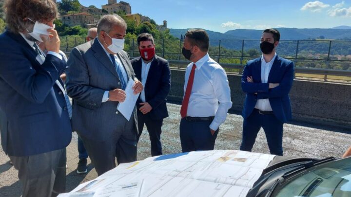 INFRASTRUTTURE: “VIADOTTO MONTORO, TERNI-RIETI E RADDOPPIO BINARIO UNICO ROMA-ANCONA. L’UMBRIA SUI TAVOLI DEL MINISTERO” – NOTA DI DE LUCA (M5S)