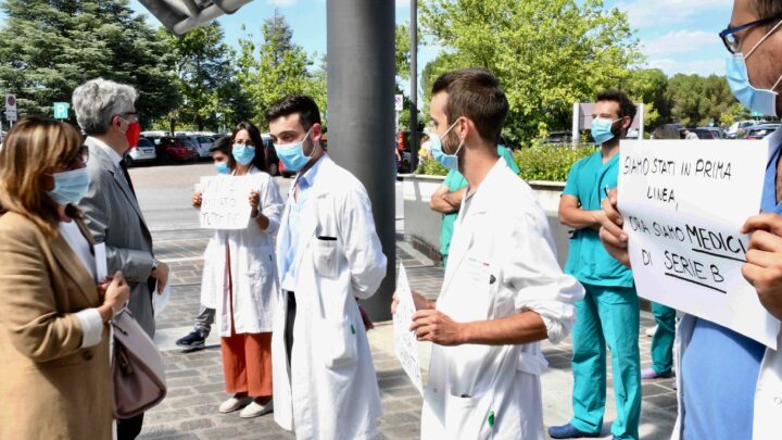 IL COMUNE DI ASSISI ADERISCE  ALLA GIORNATA NAZIONALE “CAMICI BIANCHI”  DEDICATA A TUTTO IL PERSONALE SANITARIO