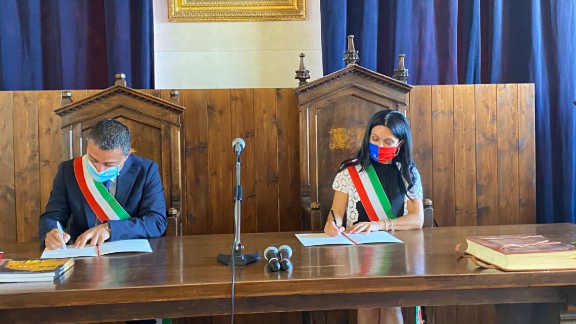 PATTO DI AMICIZIA TRA ASSISI E ANAGNI  SIGLATO NELLA SALA DELLA CONCILIAZIONE