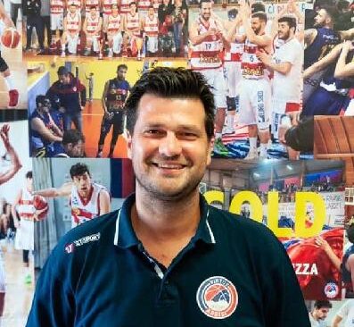 VIRTUS ASSISI, UFFICIALE LA CONFERMA DI COACH PIAZZA “FELICE DI PROSEGUIRE IL LAVORO GIÀ INIZIATO”