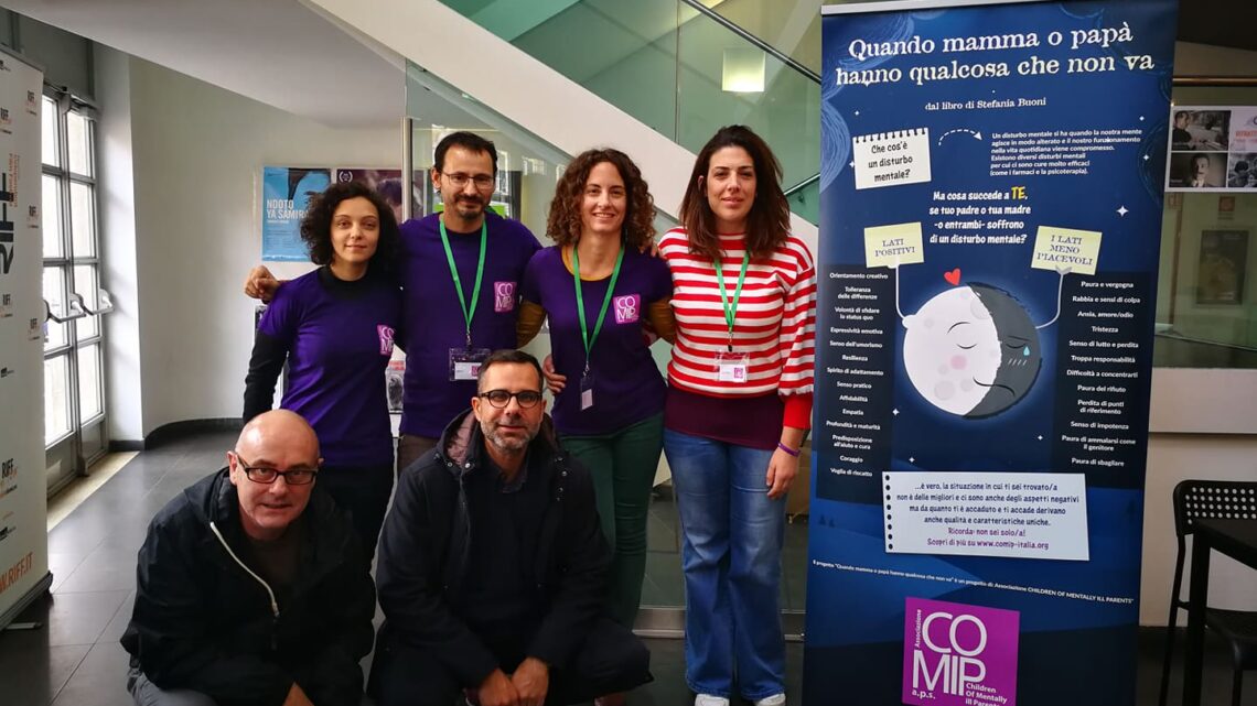 “QUANDO A PRENDERSI CURA DELL’ALTRO È IL FIGLIO”  FORMAZIONE GRATUITA PER SOSTENERE I FIGLI DI GENITORI CON UN DISTURBO PSICHICO