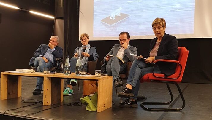 FOLIGNO LIBRI 2020: DISTANZIAMENTO, ISOLAMENTO, CAMBIAMENTO. ATTRAVERSO UNA 3 GIORNI DI INCONTRI,  SI APPROFONDIRÀ COME LA PANDEMIA DA COVID-19 HA CAMBIATO E CAMBIERÀ I NOSTRI GIORNI.