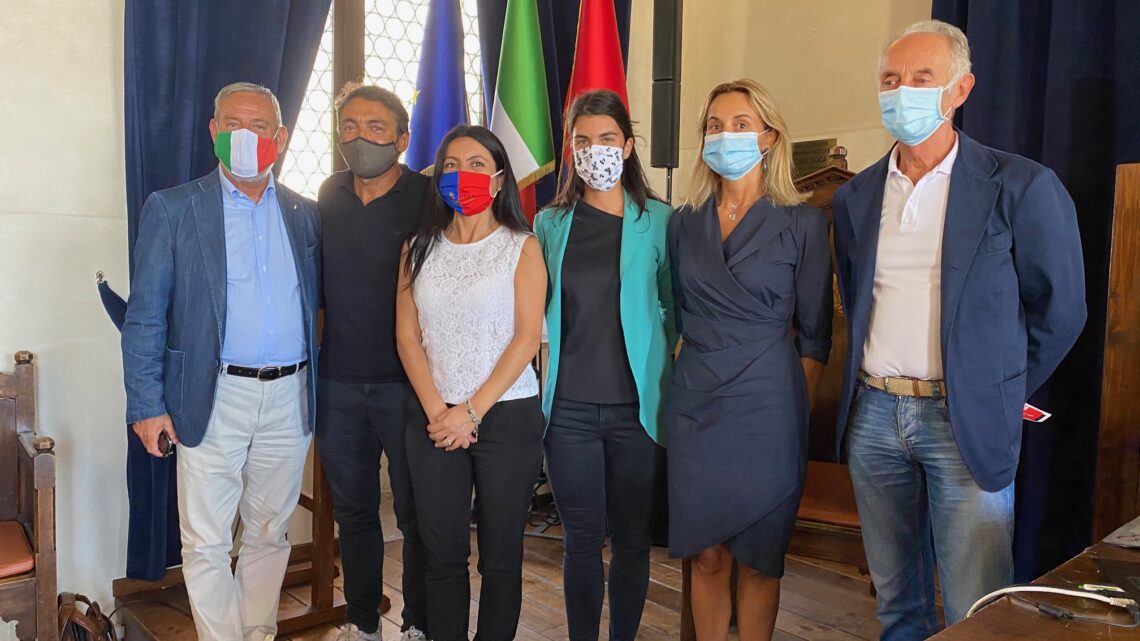 IL GIRO ROSA FA DOPPIA TAPPA AD ASSISI  CON 24 TEAM COMPOSTI DA 144 CICLISTE  IL SINDACO PROIETTI E L’ASSESSORE CAVALLUCCI: “E’ LA SFIDA DELLA RIPARTENZA”