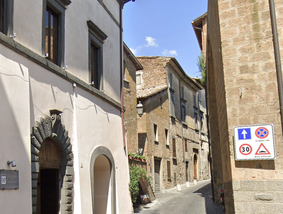 ORDINANZA DI CHIUSURA AL TRAFFICO DI VIA LOGGIA DEI MERCANTI PER LAVORI