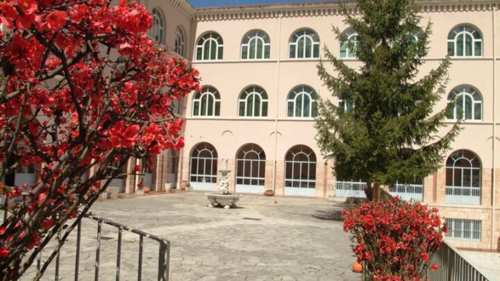 “AFFIDIAMO A SANTA RITA IL MONDO DELLA SCUOLA, CHIAMATO AD UNA RIPARTENZA DECISIVA”.  IL MESSAGGIO DELLA PRIORA DEL MONASTERO SANTA RITA DA CASCIA  PER LA RIAPERTURA DELLE SCUOLE