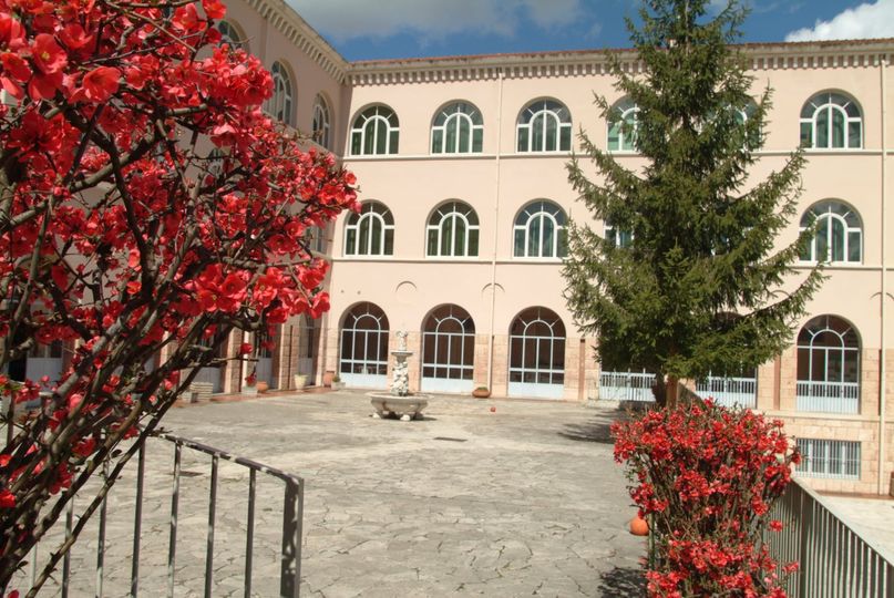 “AFFIDIAMO A SANTA RITA IL MONDO DELLA SCUOLA, CHIAMATO AD UNA RIPARTENZA DECISIVA”.  IL MESSAGGIO DELLA PRIORA DEL MONASTERO SANTA RITA DA CASCIA  PER LA RIAPERTURA DELLE SCUOLE