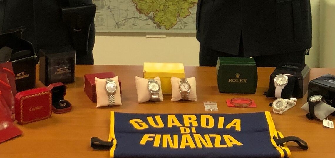 TUTELA DEL MADE IN ITALY: SEQUESTRO DI CIRCA 12.000 ARTICOLI“NON SICURI” E “CONTRAFFATTI”.