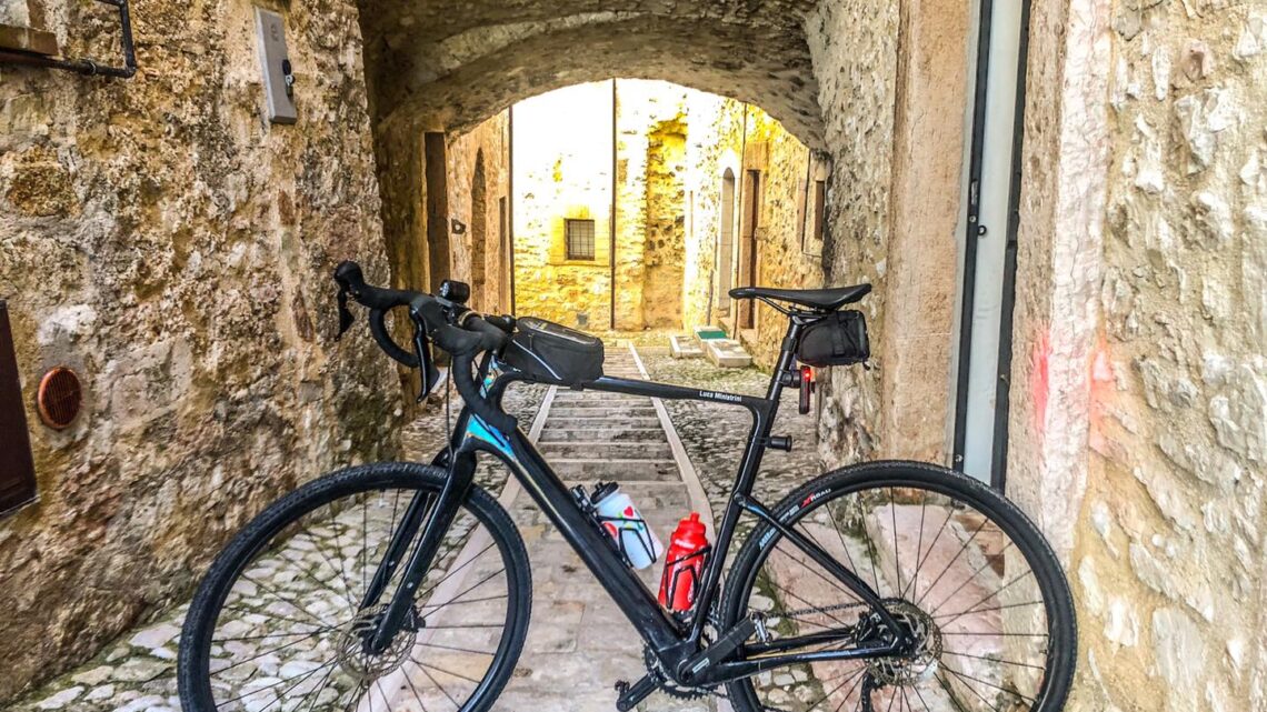 SPOLETO-NORCIA GRAVEL: TUTTO QUELLO CHE C’È DA SAPERE PER IL 18 OTTOBRE MA OCCHIO ALLE NORMATIVE ANTI COVID-19