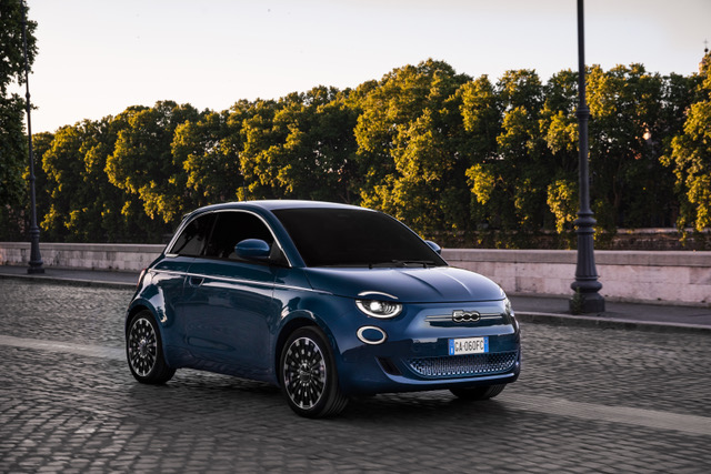 100% ELETTRICA E SUPER TECNOLOGICA: SATIRI AUTO PRESENTA LA NUOVA FIAT 500