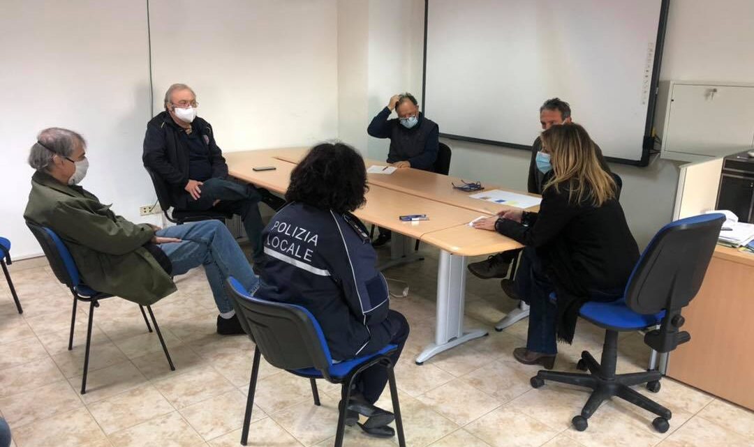 CORONAVIRUS: RIMESSA IN MOTO MACCHINA ORGANIZZATIVA PER FRONTEGGIARE EMERGENZA SANITARIA CON SERVIZI DI ASSISTENZA ALLA POPOLAZIONE. ATTIVATI IL C.O.C. COMUNALE E FUNZIONE ASSOCIATA DI PROTEZIONE CIVILE