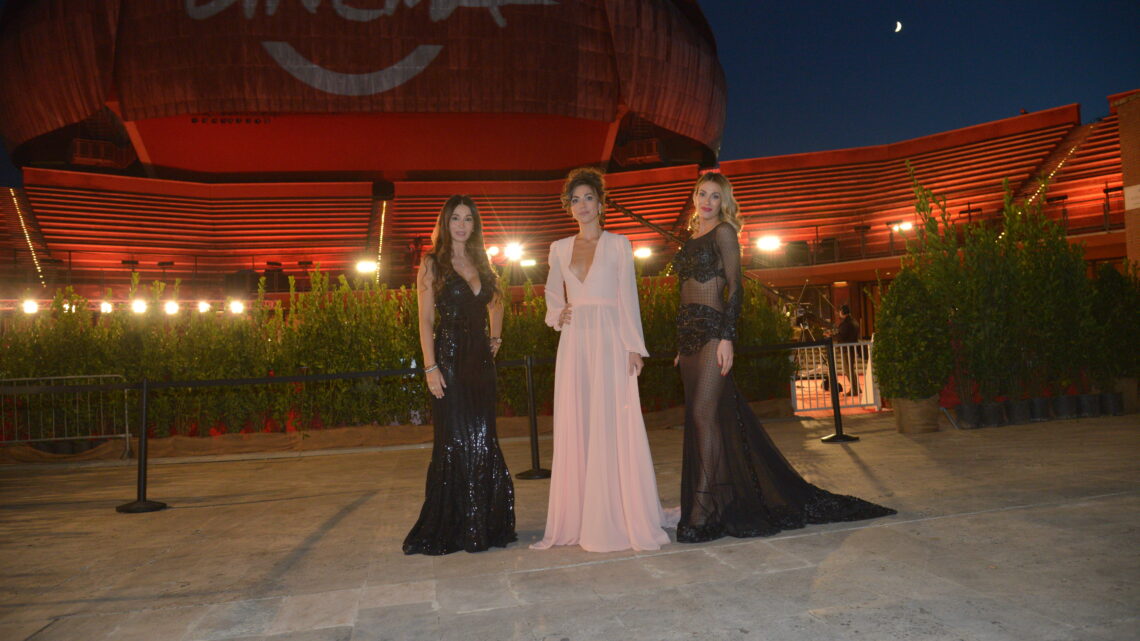 ELEONORA LASTRUCCI FIRMA LO STILE DELLA FOLIGNATE ELEONORA PIERONI, UNA DELLE PIU’ ELEGANTI DEL RED CARPET ALLA FESTA DEL CINEMA DI ROMA