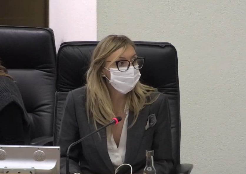 ECONOMIA: “COMMERCIANTI DI PERIFERIA DIMENTICATI DA REGIONE. CONTRIBUTO SOLO A CHI OPERA NEI CENTRI STORICI, CENTRI COMMERCIALI E NEI COMUNI DEL CRATERE” – MELONI (PD) ANNUNCIA INTERROGAZIONE