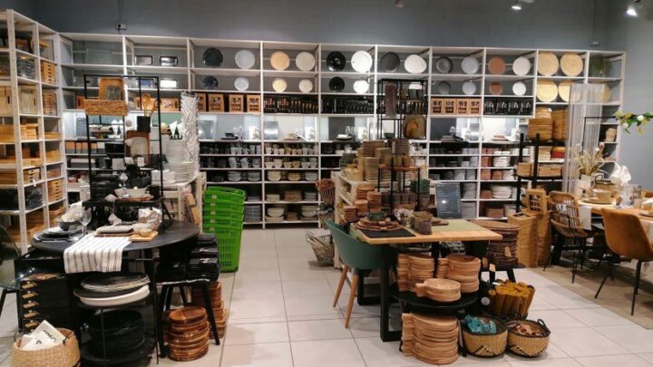AL QUASAR VILLAGE DI CORCIANO NEW LOOK PER IL PUNTO VENDITA CASA