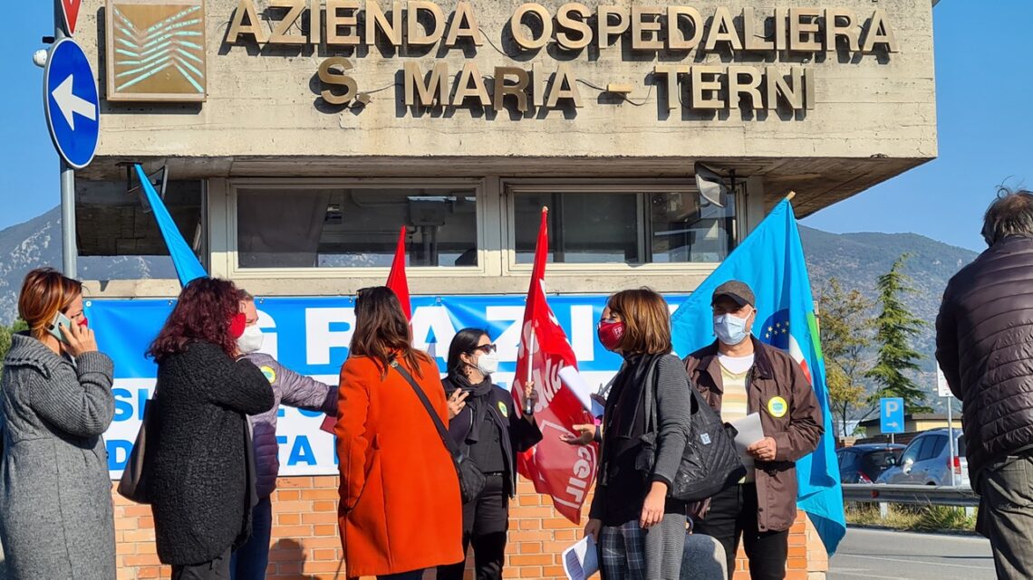 LA PROTESTA DELLA SANITÀ UMBRA FA TAPPA A TERNI