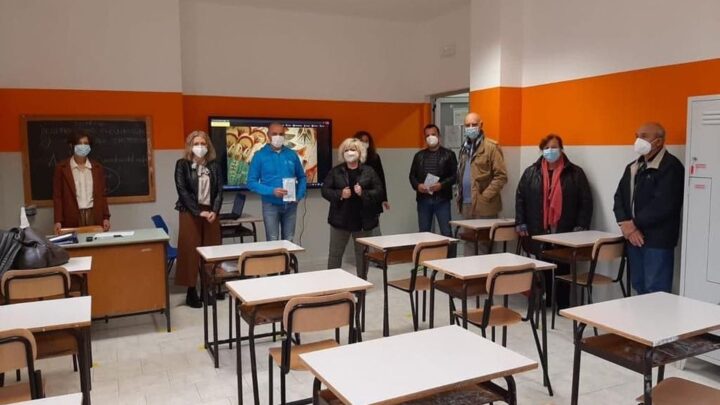 I PAGLIACCI PRONTI A CONSEGNARE 10MILA MASCHERINE PEDIATRICHE  DUEMILA SONO STATE DONARE ALLA SCUOLA DI FERENTILLO IN MEMORIA DI VALENTINA