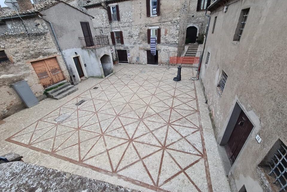 LUGNANO IN TEVERINA, TERMINATI LAVORI RIQUALIFICAZIONE PIAZZETTA ANTICA CONTRADA LOIA