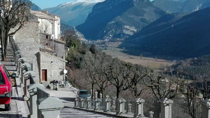 MONTEFRANCO, ACCESI DIECI PUNTI WI FI LIBERA