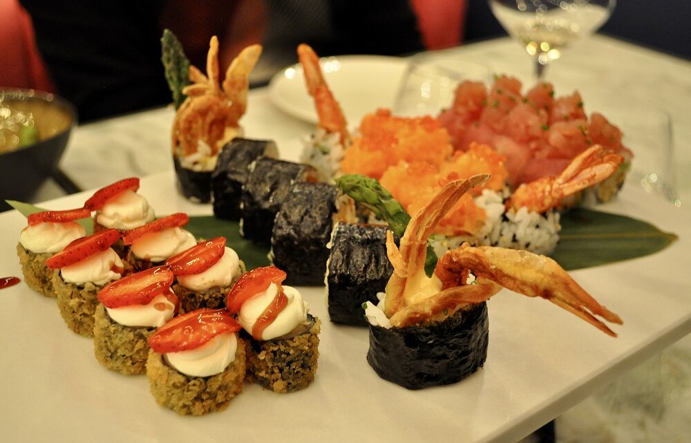 SHINTO: IL GUSTO DIRETTAMENTE A CASA TUA.  SI RIPARTE CON TAKE AWAY E DELIVERY ANCHE A PRANZO.  ASPORTO ANCHE PER LA CAFFETTERIA E PASTICCERIA GIOVANNI SCATURCHIO
