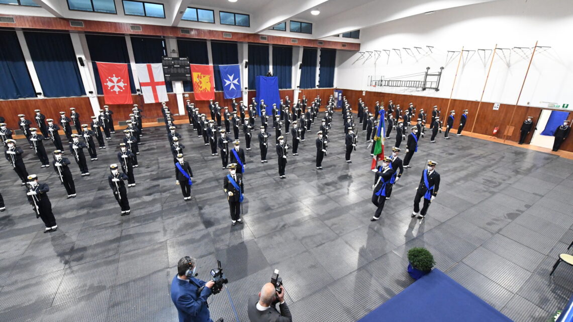 MARINA MILITARE: DUE RAGAZZI DELL’UMBRIA TRA GLI ALLIEVI DELL’ACCADEMIA NAVALE CHE OGGI HANNO GIURATO FEDELTA’ ALLA PATRIA