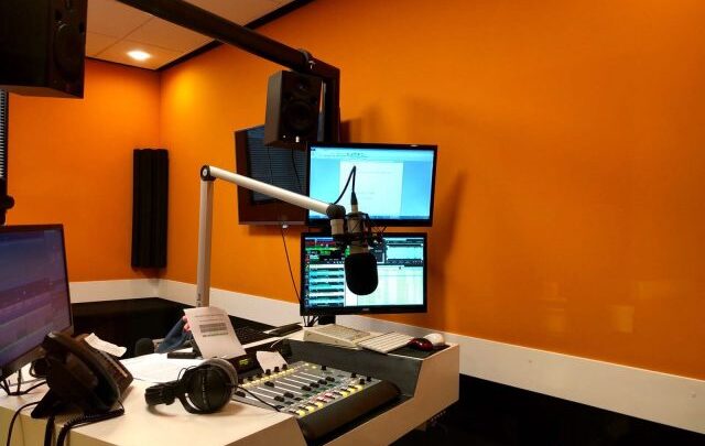 RADIO, TV, EDITORIA. LOMBARDIA: ISTITUITO FONDO REGIONALE PLURALISMO INFORMAZIONE LOCALE: 750.000 EURO A RTV LOCALI E 250.000 EURO A TESTATE ONLINE NEL 2021