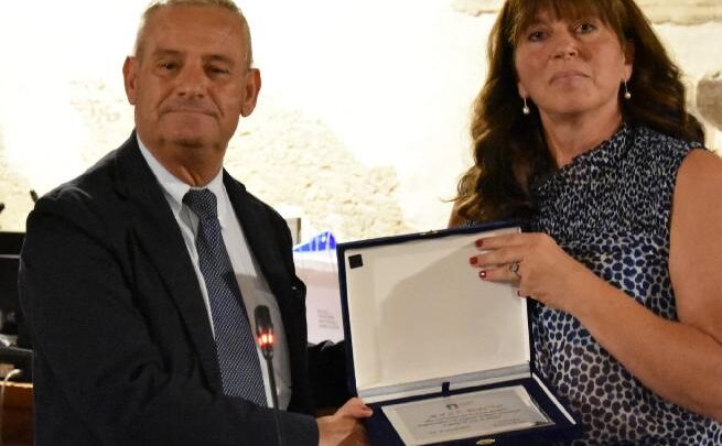 IL CONI CONFERISCE LA STELLA D’ARGENTO AL BASKET TODI0