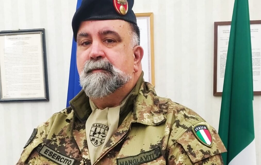 COMANDARE PER SERVIRE  COLONNELLO GRANATIERE SILVIO MANGLAVITI