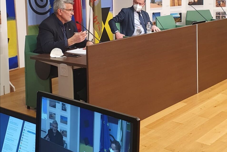 LO STATO DI AVANZAMENTO DEI 4 “CANTIERI” ATTIVATI DALLA REGIONE PER IL SOSTEGNO E RILANCIO DELL’AGRICOLTURA UMBRA: UN CENTINAIO DI IMPRENDITORI DI CONFAGRICOLTURA UMBRIA HANNO INCONTRATO L’ASSESSORE REGIONALE MORRONI CHE HA ILLUSTRATO I PASSAGGI SIGNIFICATIVI.