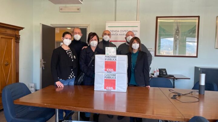 TERNI: LA FP CGIL DONA 1000 MASCHERINE PER IL PERSONALE DI AZIENDA OSPEDALIERA E USL