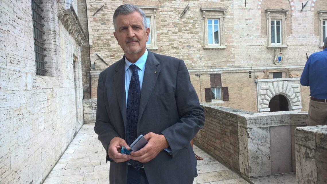 CONFAGRICOLTURA SULL’IPOTESI DI SLITTAMENTO DELL’APPROVAZIONE DEL NUOVO REGOLAMENTO REGIONALE  SUL PRELIEVO VENATORIO TRAMITE CACCIA DI SELEZIONE AGLI UNGULATI, COMPRESO IL CINGHIALE:  “NON SI PUÒ FAR PASSARE ANCORA TEMPO PER UNA COSA SU CUI SI DISCUTE DA MOLTO. LA SITUAZIONE CINGHIALI NON È PIÙ SOSTENIBILE, SERVE CHE VENGA SUBITO VOTATO IL DOCUMENTO IN CONSIGLIO REGIONALE”