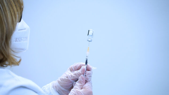 CORONAVIRUS: INDICAZIONI AI CITTADINI PER PRENOTAZIONI TERZA DOSE DI VACCINO