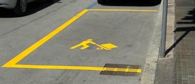 INTERPELLANZA SU REVISIONE STALLI A STRISCE GIALLE PER PERSONE DIVERSAMENTE ABILI E CARICO E SCARICO