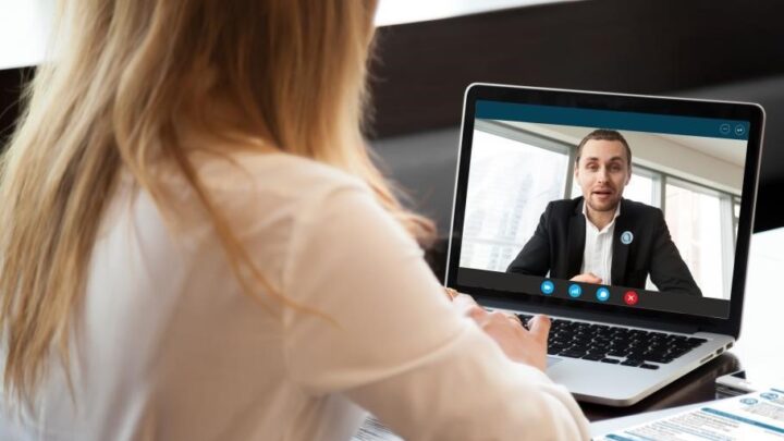 LO SPORTELLO A CASA TUA: NASCE IL NUOVO SERVIZIO DIGITALE I CLIENTI AVRANNO LA POSSIBILITÀ DI EFFETTUARE COMODAMENTE TUTTE LE OPERAZIONI RICHIESTE TRAMITE VIDEOCHIAMATA CON UN OPERATORE