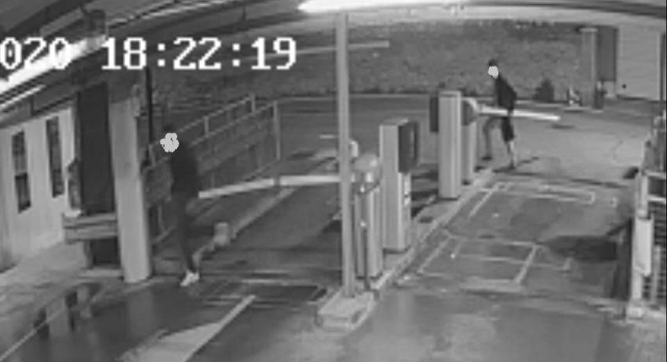 INTERPELLANZA SUI DANNEGGIAMENTI AVVENUTI AL PARCHEGGIO DI VIA ROMA