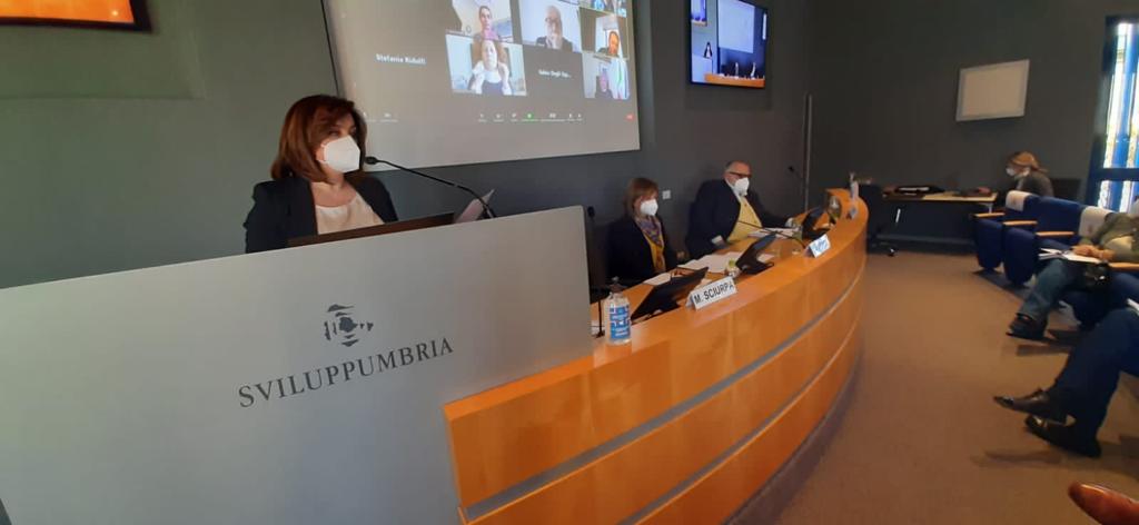 ECCO I NUOVI PIANI DI SVILUPPUMBRIA: PIÙ SERVIZI ALLE IMPRESE E AL TERRITORIO, MENO COSTI E BUROCRAZIA