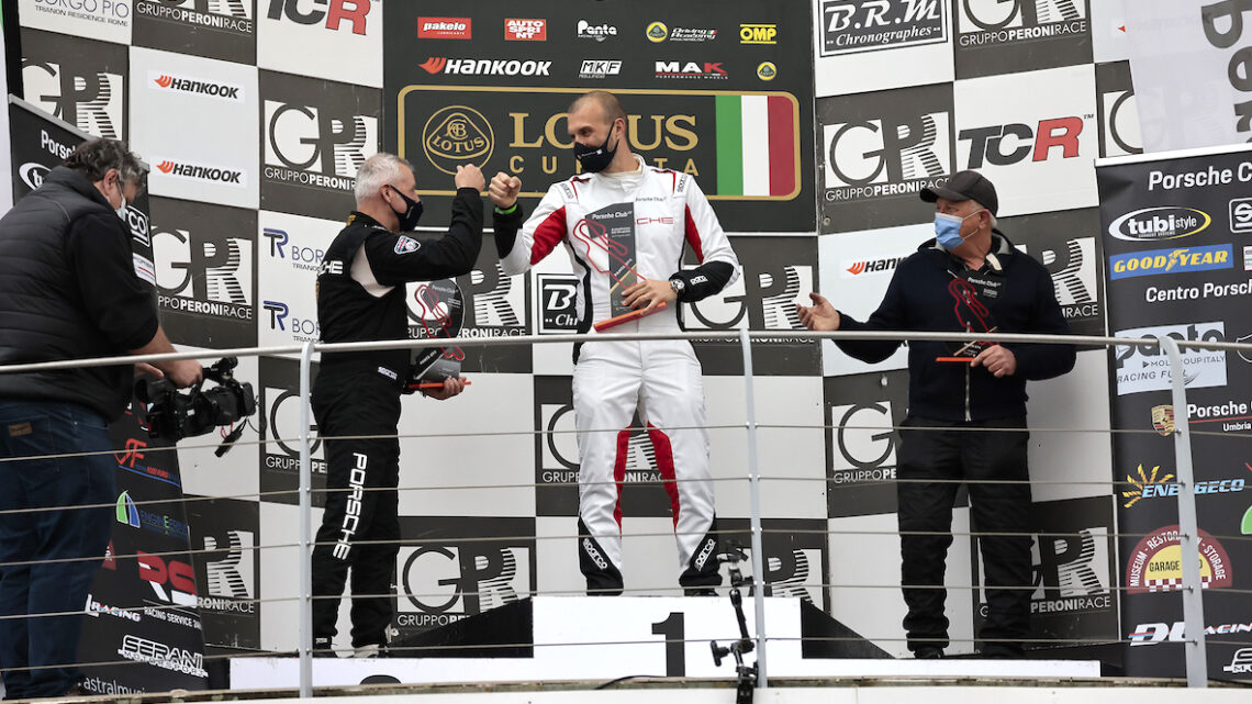 SCINTILLE SUL BAGNATO NEL PRIMO CIAK DEL PORSCHE CLUB GT AL MUGELLO