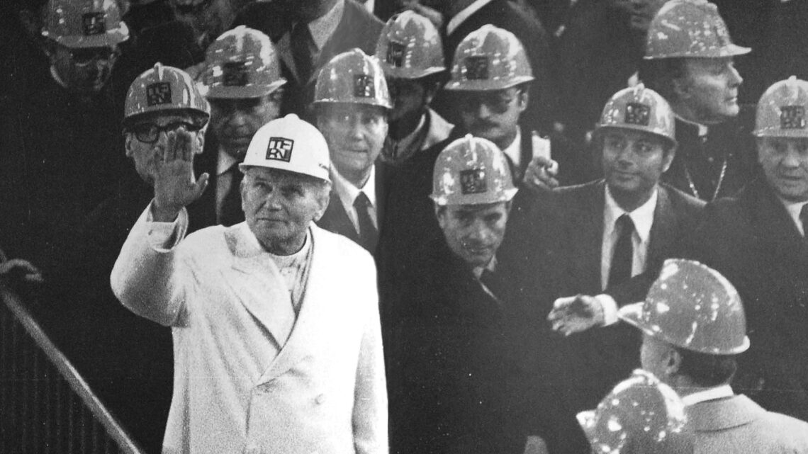40° ANNIVERSARIO DELLA VISITA DI PAPA SAN GIOVANNI PAOLO II ALL’ACCIAIERIA DI TERNI: SABATO 15 MAGGIO LA CELEBRAZIONE DEL VESCOVO PIEMONTESE PER I LAVORATORI –   IL MESSAGGIO DI PAPA FRANCESCO