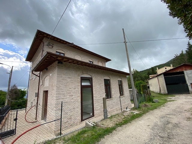 ULTIMATI I LAVORI NELL’EX SCUOLA DI ARMENZANO INTERVENTO PER OLTRE 500 MILA EURO