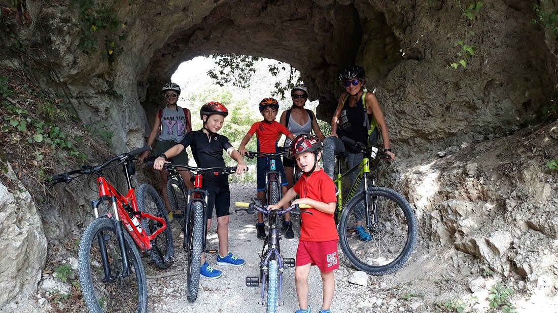 ARRONE, TORNANO I CENTRI ESTIVI OUTDOOR DI UMBRIA IN MOUNTAIN BIKE