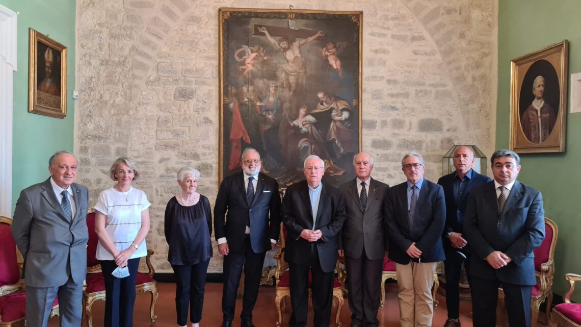 L’ORDINE EQUESTRE DEL SANTO SEPOLCRO DI GERUSALEMME IN UDIENZA DAL CARDINAL BASSETTI