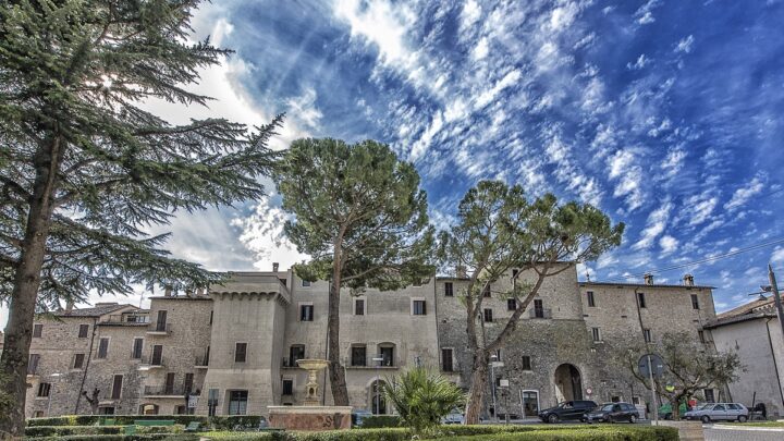MASSA MARTANA, NOVITÀ IN AMBITO TURISTICO E CULTURALE. RIQUALIFICAZIONE E VALORIZZAZIONE DEL TERRITORIO E DEI SUOI ATTRATTORI. VISITE GUIDATE E CICLO DI CONFERENZE.
