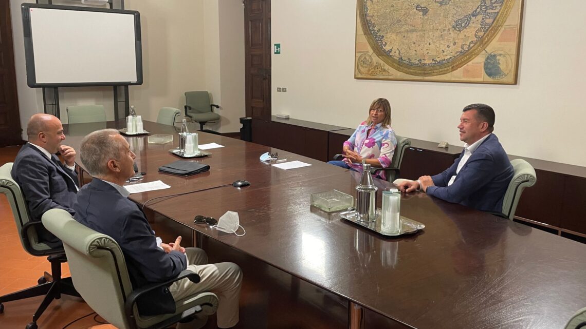 PRESIDENTE TESEI INCONTRA VERTICI ABI UMBRIA: CHIESTA RELAZIONE SU PRESIDI BANCARI ATTUALI E PROGETTI FUTURI; GARANTIRE SERVIZI OFFERTI SUL TERRITORIO