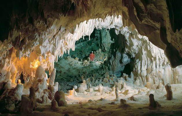 LA GROTTA DEL MONTE CUCCO UNO DEI SISTEMI IPOGEI PIÙ IMPORTANTI IN EUROPA