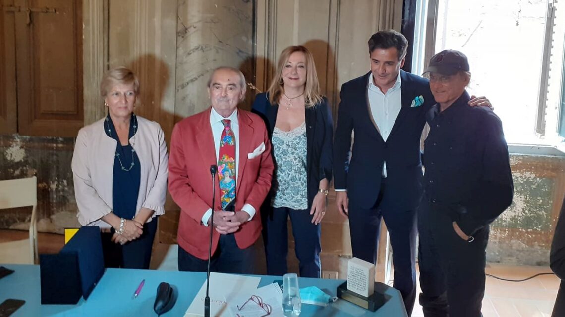CONSEGNATA LA LEX SPOLETINA 2021 A LUCA BERNABEI  AMMINISTRATORE DELEGATO LUX VIDE