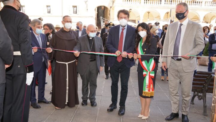 FINO AL 6 GENNAIO 2022 È VISITABILE IL PERCORSO ESPOSITIVO  “INTORNO A FRANCESCO”  OSPITATO NELLA SALA DELLA PINACOTECA.