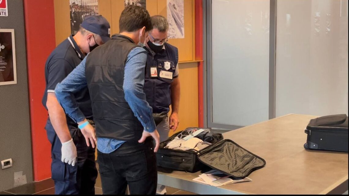 AEROPORTO DI PERUGIA: SEQUESTRATI 11 KG DI PRODOTTI ALIMENTARI