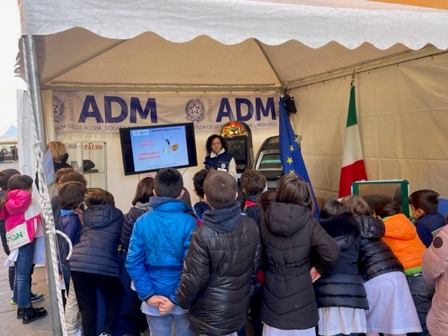 SUCCESSO DI PUBBLICO ALLO STAND ADM DI PERUGIA 