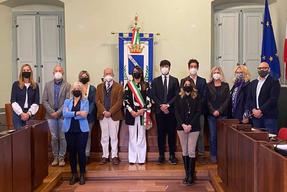 AMELIA, UFFICIALI NUOVA GIUNTA E CONSIGLIO COMUNALE, PERNAZZA: “PROSEGUIRE CON IMMUTATO IMPEGNO PER CRESCITA CITTÀ”